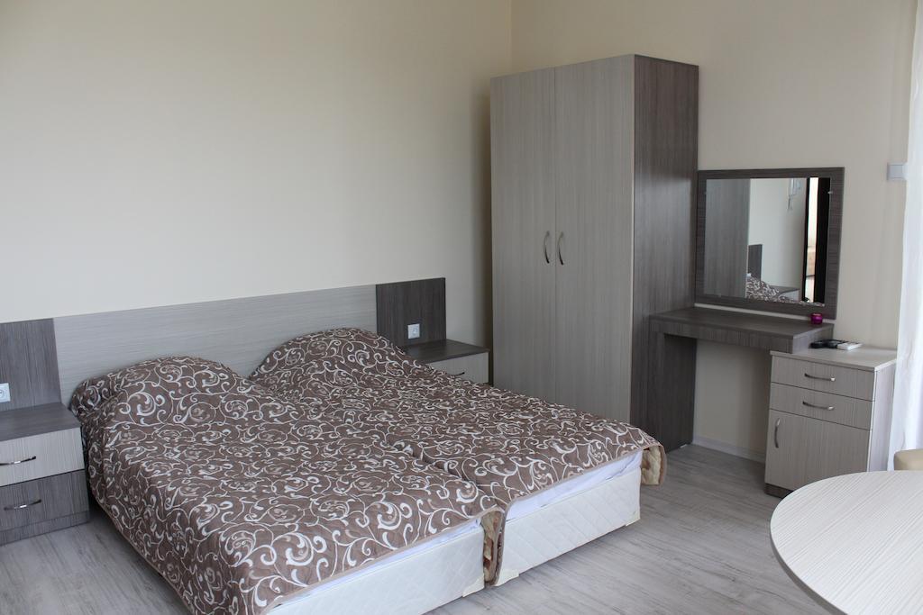 Brilliant Aparthotel Sozopol Habitación foto