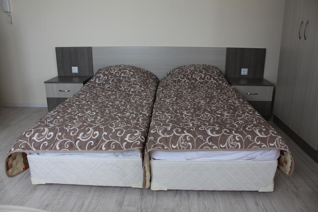 Brilliant Aparthotel Sozopol Habitación foto
