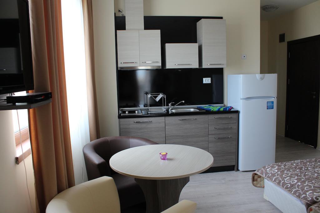 Brilliant Aparthotel Sozopol Habitación foto